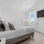 S&v By Interhome *