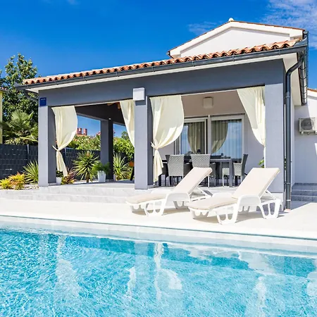 S&v By Interhome Villa