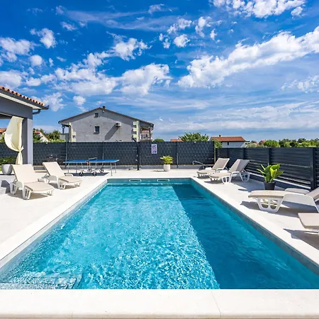 S&v By Interhome Villa Pula