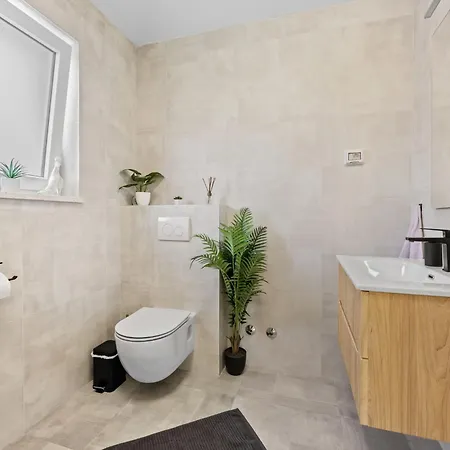 S&v By Interhome Pula