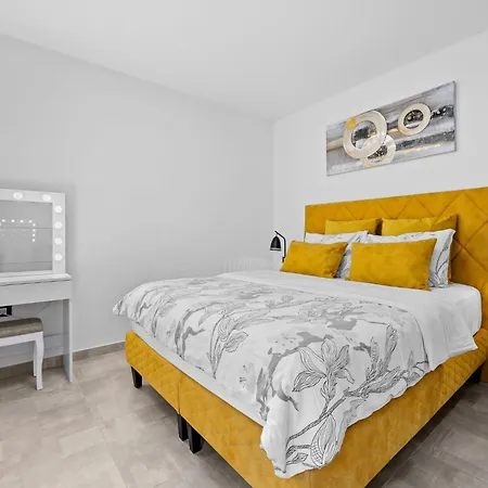 Willa S&v By Interhome Pula