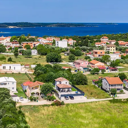 Willa S&v By Interhome Pula