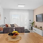 S&v By Interhome Villa *