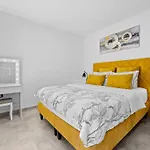 Villa S&v By Interhome Pula