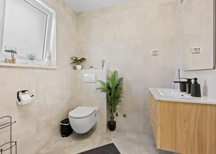 S&v By Interhome Pola