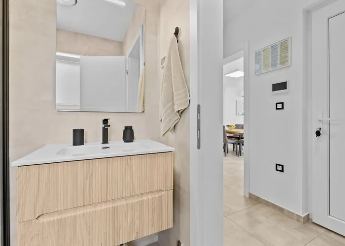 S&v By Interhome * Pola