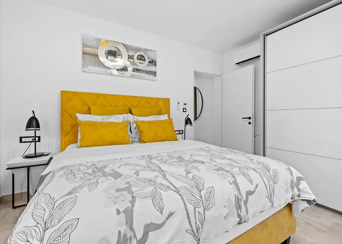 S&v By Interhome Villa Pola